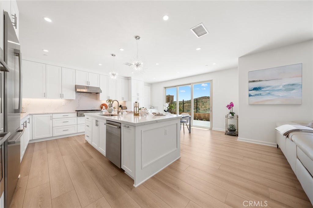 246 Canterbury, Irvine CA 92618 - photo 10