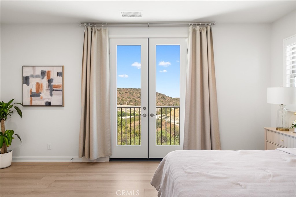 246 Canterbury, Irvine CA 92618 - photo 32