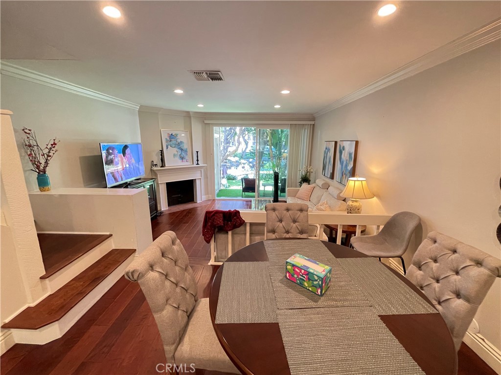 249 Pineview, Irvine CA 92620 - photo 2