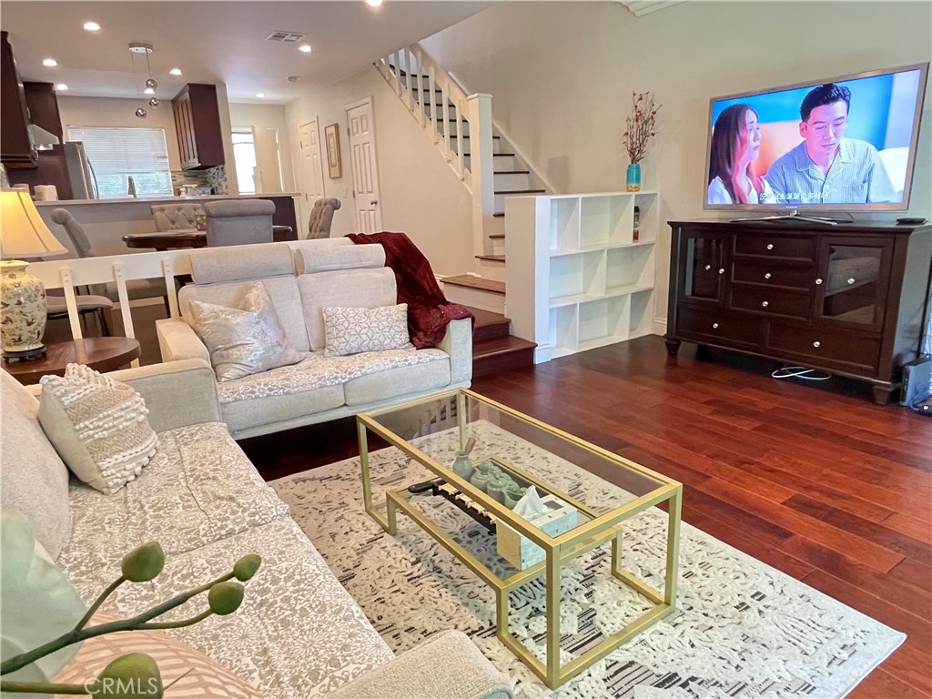 249 Pineview, Irvine CA 92620 - photo 5