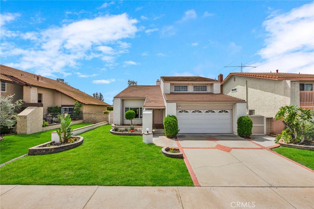 25 Bennington, Irvine CA 92620 - photo 1