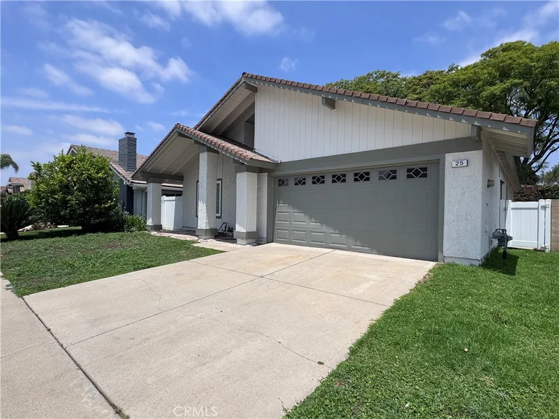 25 Clay, Irvine, CA 92620
