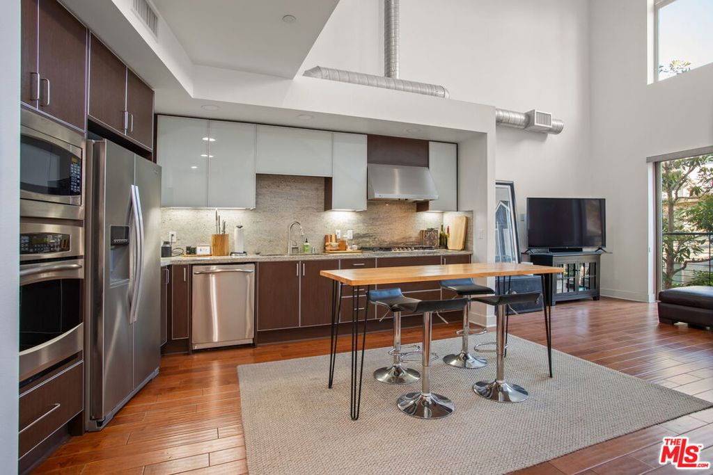 25 Delancy, Irvine CA 92612 - photo 10