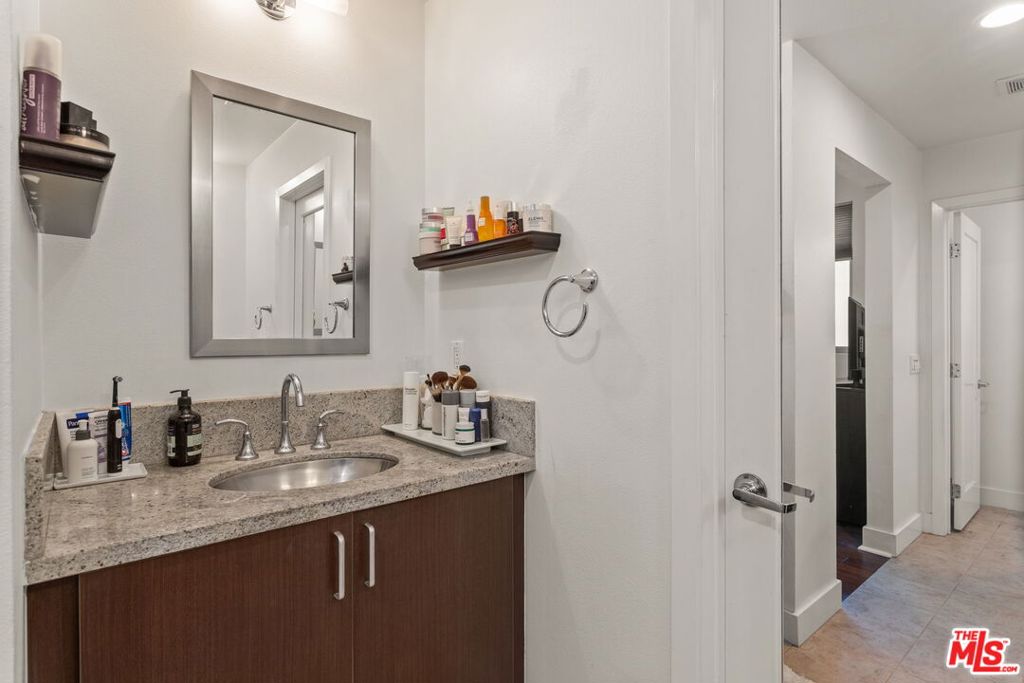 25 Delancy, Irvine CA 92612 - photo 20