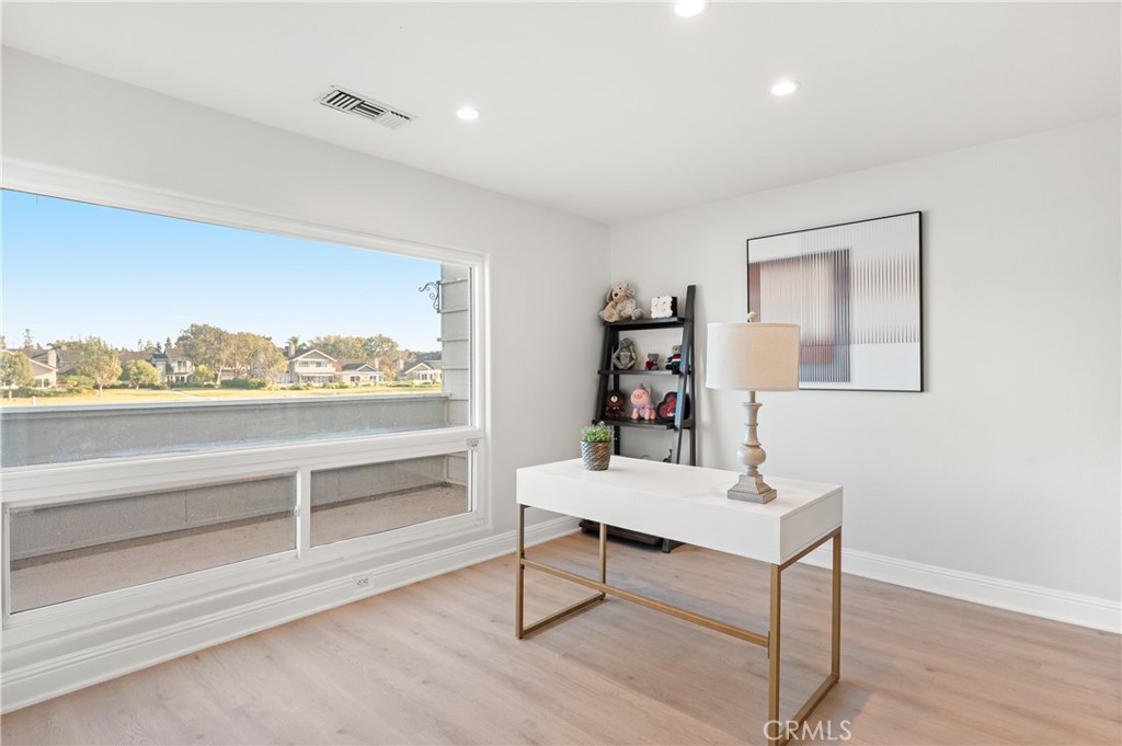 25 LakeView 60, Irvine CA 92604 - photo 7