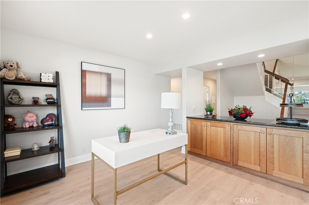 25 LakeView 60, Irvine CA 92604 - photo 8