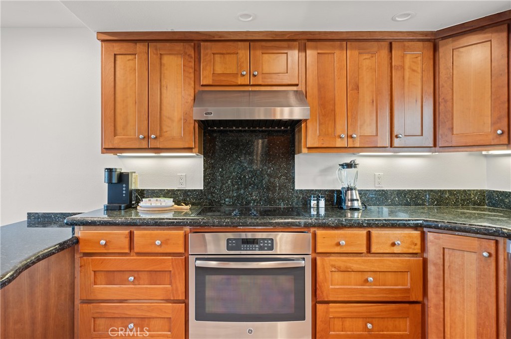 25 LakeView 60, Irvine CA 92604 - photo 16