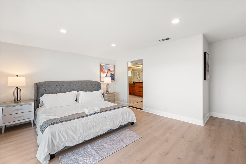 25 LakeView 60, Irvine CA 92604 - photo 22