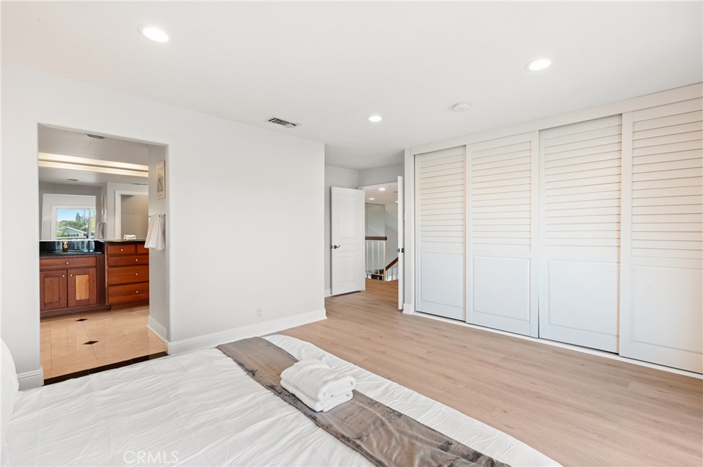25 LakeView 60, Irvine CA 92604 - photo 23