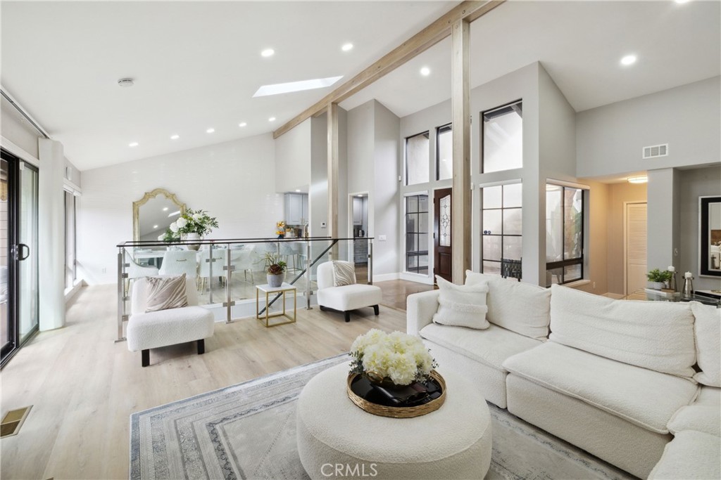 25 Palos 62, Irvine CA 92612 - photo 1