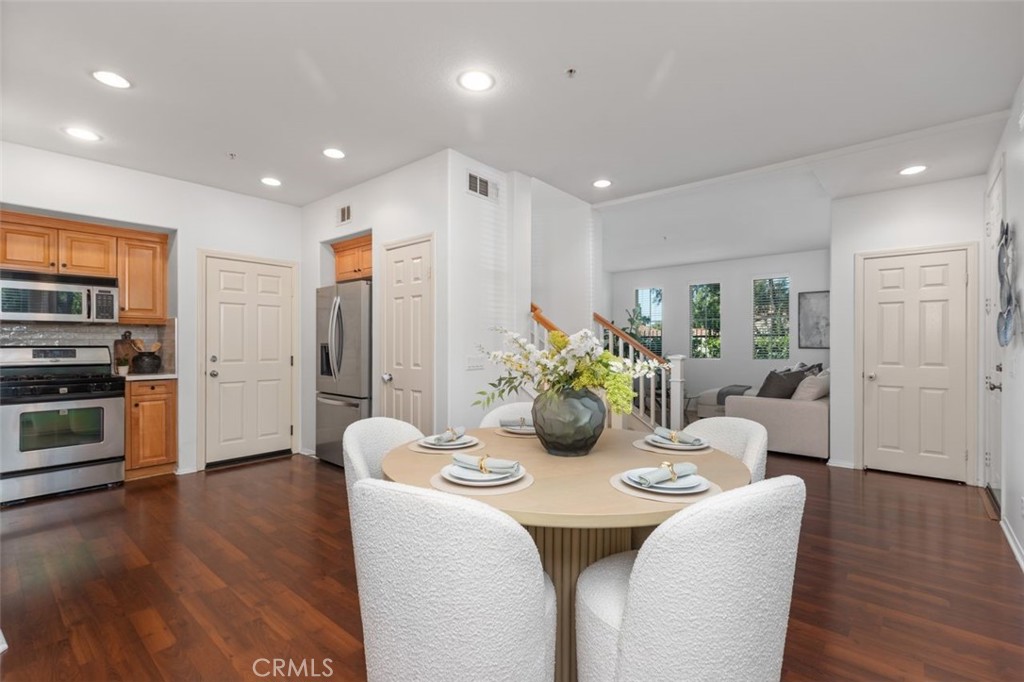 25 Vermillion, Irvine CA 92603 - photo 12