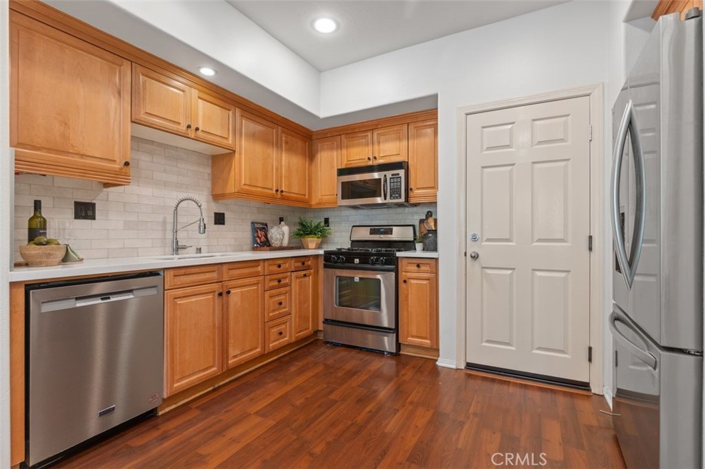 25 Vermillion, Irvine CA 92603 - photo 14