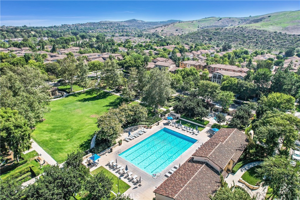 25 Vermillion, Irvine CA 92603 - photo 40