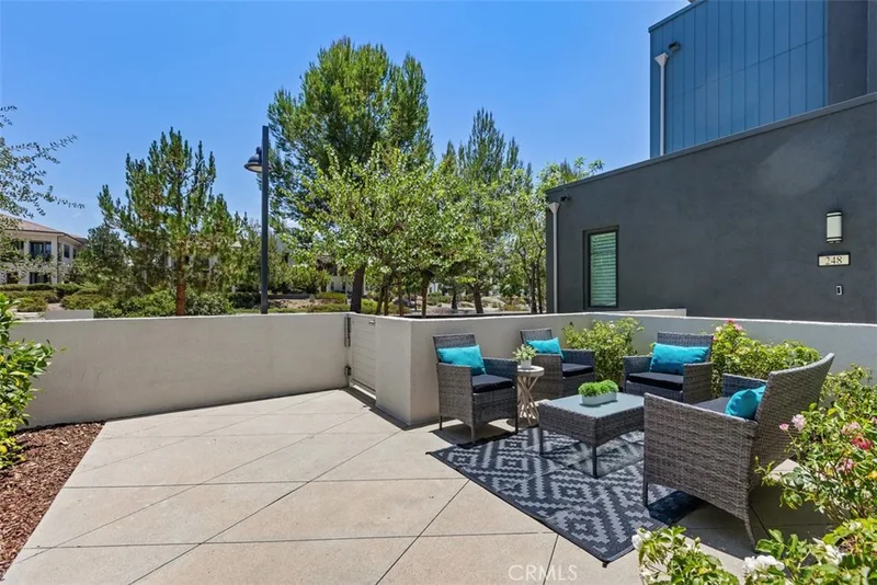 250 Novel, Irvine, CA 92618
