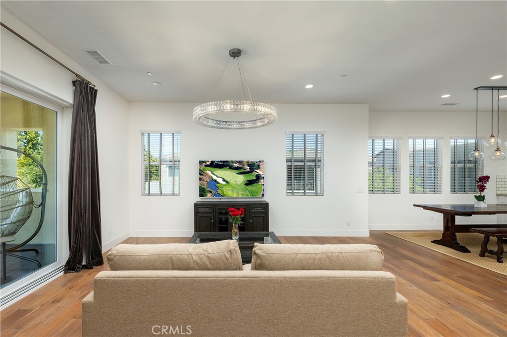 251 Follyhatch, Irvine CA 92618 - photo 2