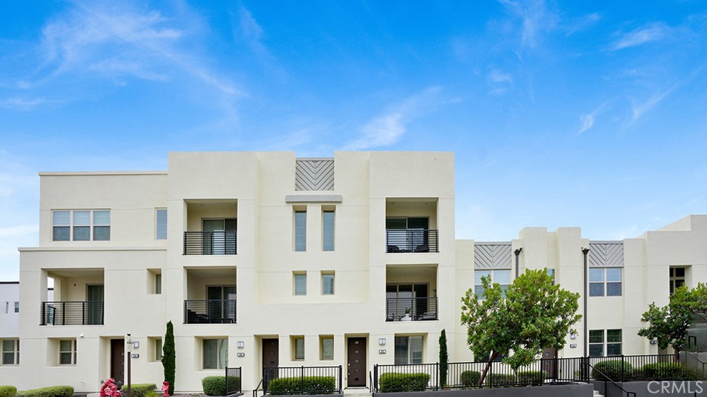 252 Harringay, Irvine CA 92618 - photo 2