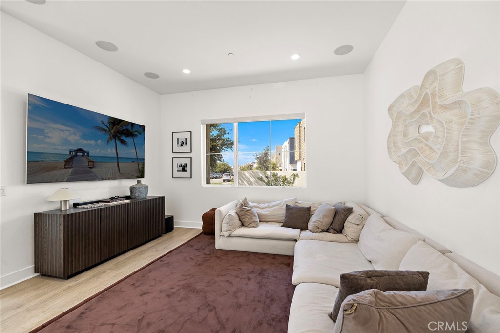 Living/Family Room - 253 Novel, Irvine CA 92618 - photo 4