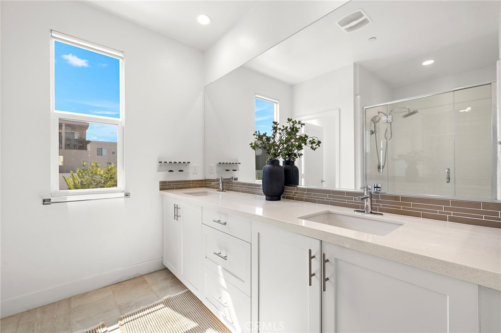 Primary Bath - 253 Novel, Irvine CA 92618 - photo 21