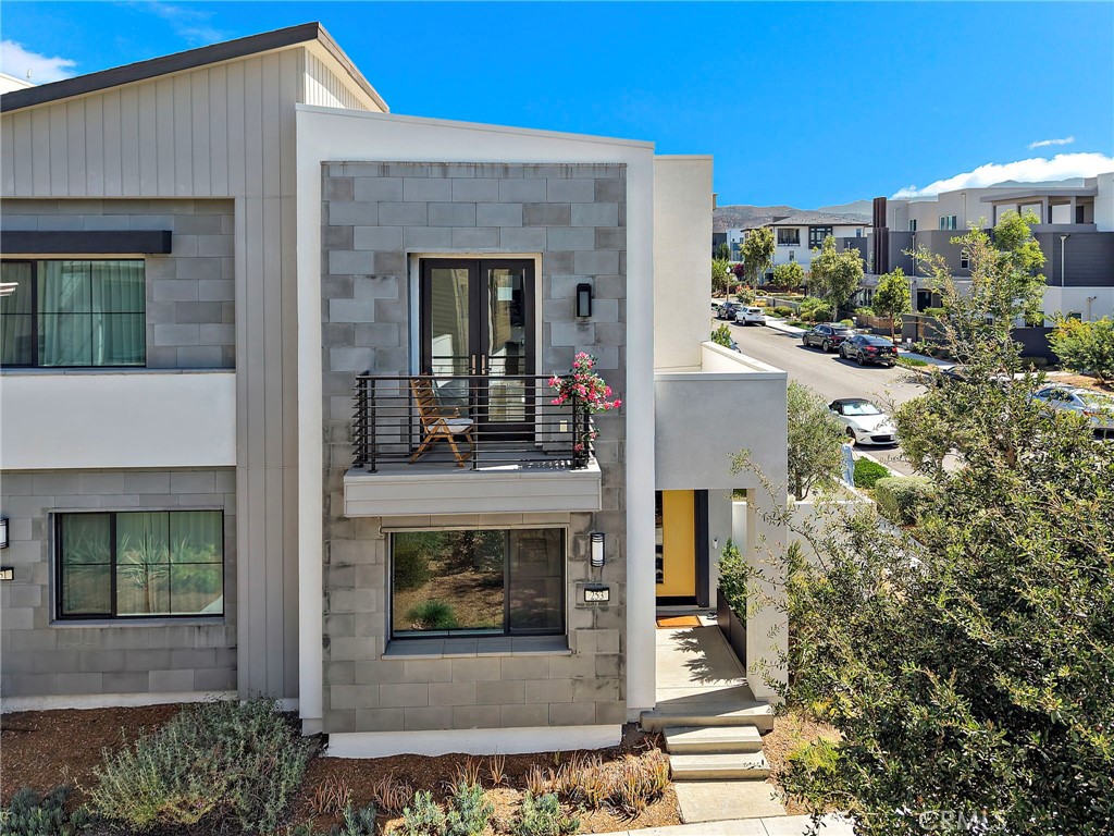 Front of the house - 253 Novel, Irvine CA 92618 - photo 23