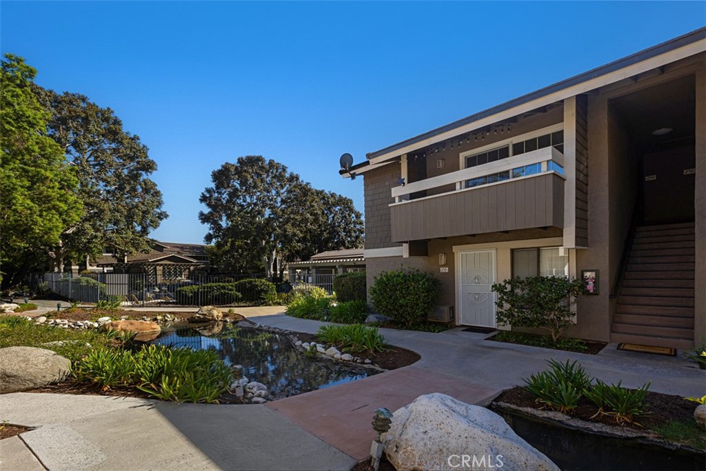 254 Streamwood, Irvine CA 92620 - photo 2