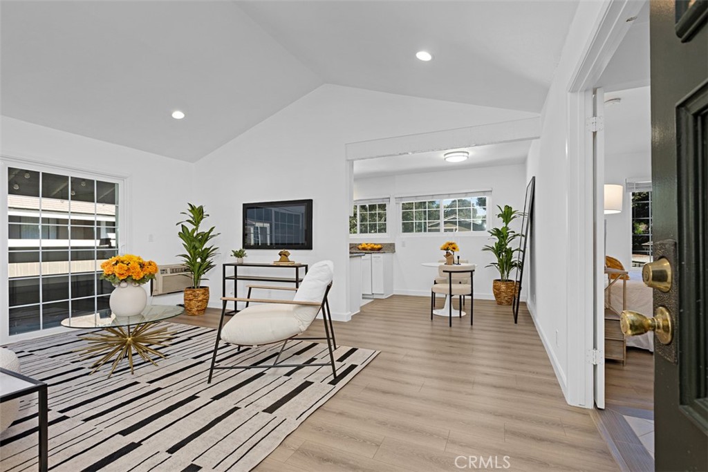 254 Streamwood, Irvine CA 92620 - photo 5