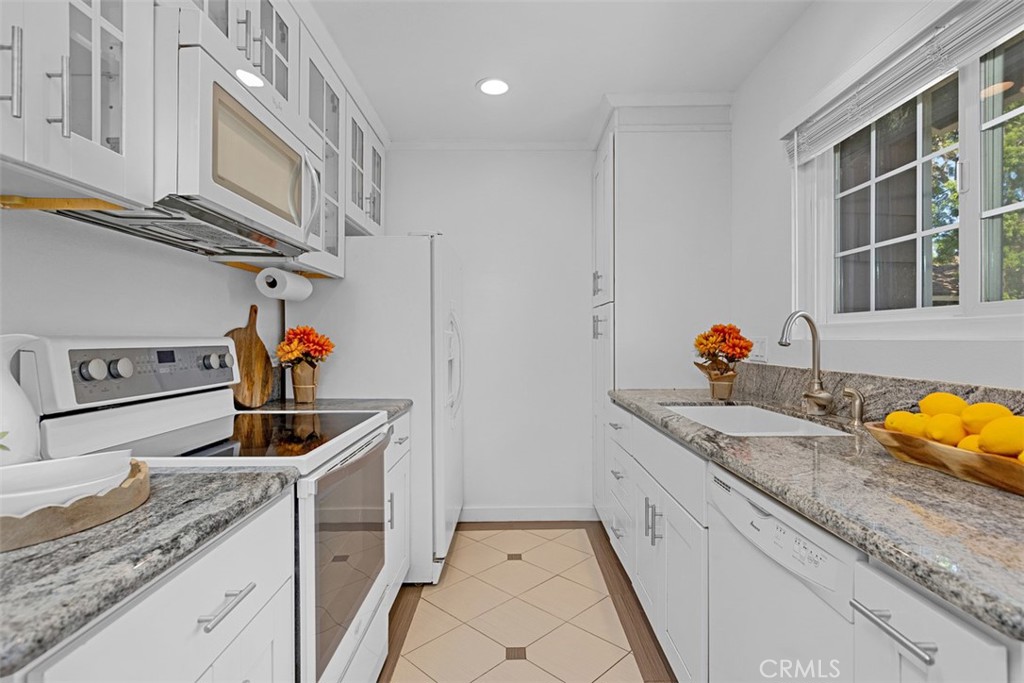 254 Streamwood, Irvine CA 92620 - photo 14