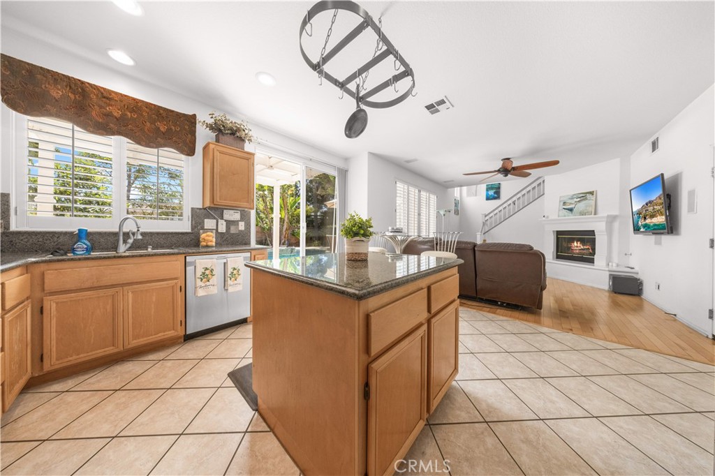 26 Appleglen, Irvine CA 92602 - photo 8