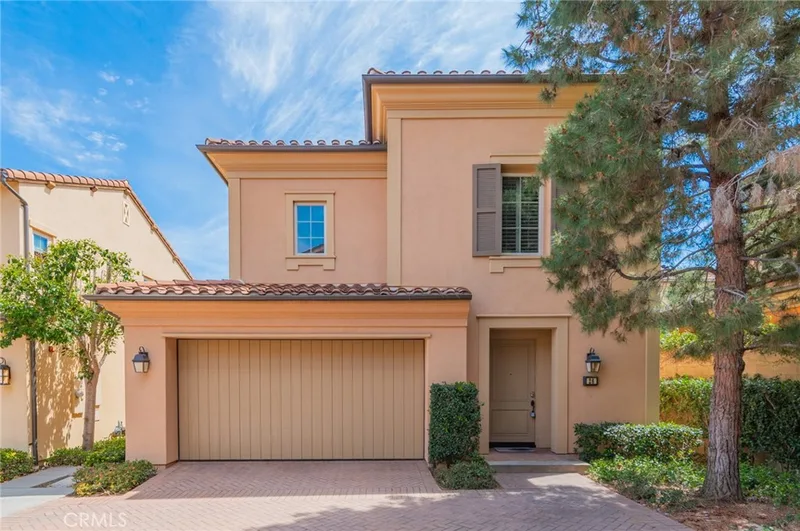 26 Bianco, Irvine