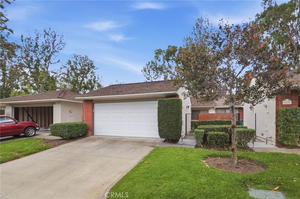 27 Dogwood S, Irvine CA 92612 - photo 1
