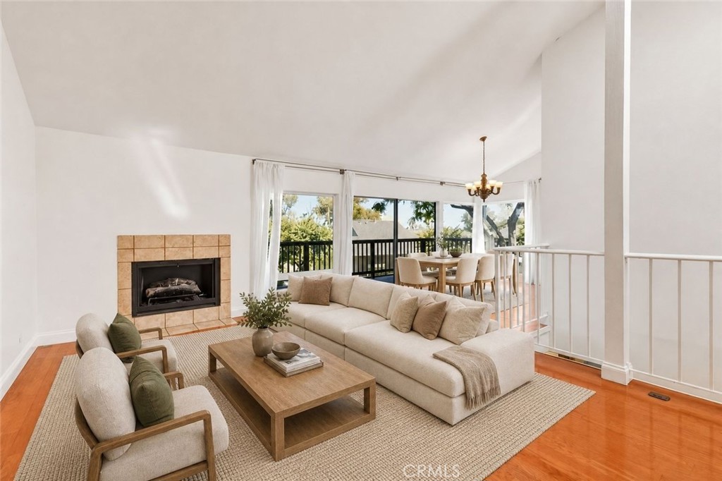 27 Palos 63, Irvine CA 92612 - photo 1