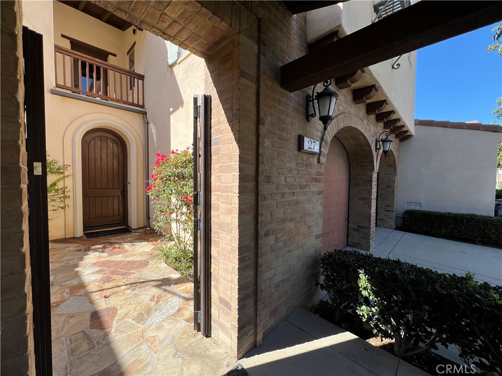 27 Tree Clover, Irvine CA 92618 - photo 1