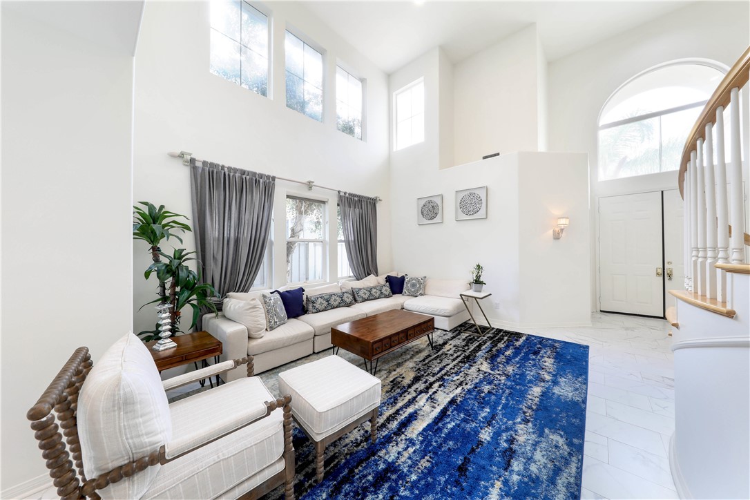 27 Vienne, Irvine CA 92606 - photo 4