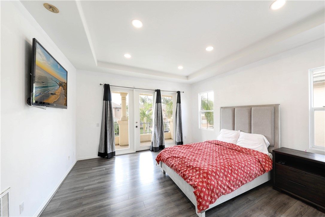 Master Bedroom - 27 Vienne, Irvine CA 92606 - photo 15
