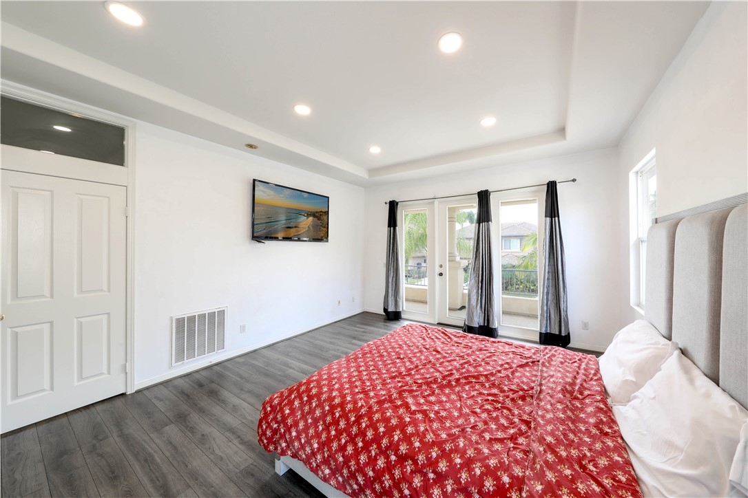 Master Bedroom - 27 Vienne, Irvine CA 92606 - photo 16