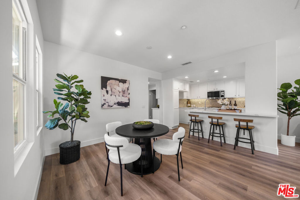 270 Lockford, Irvine CA 92602 - photo 5