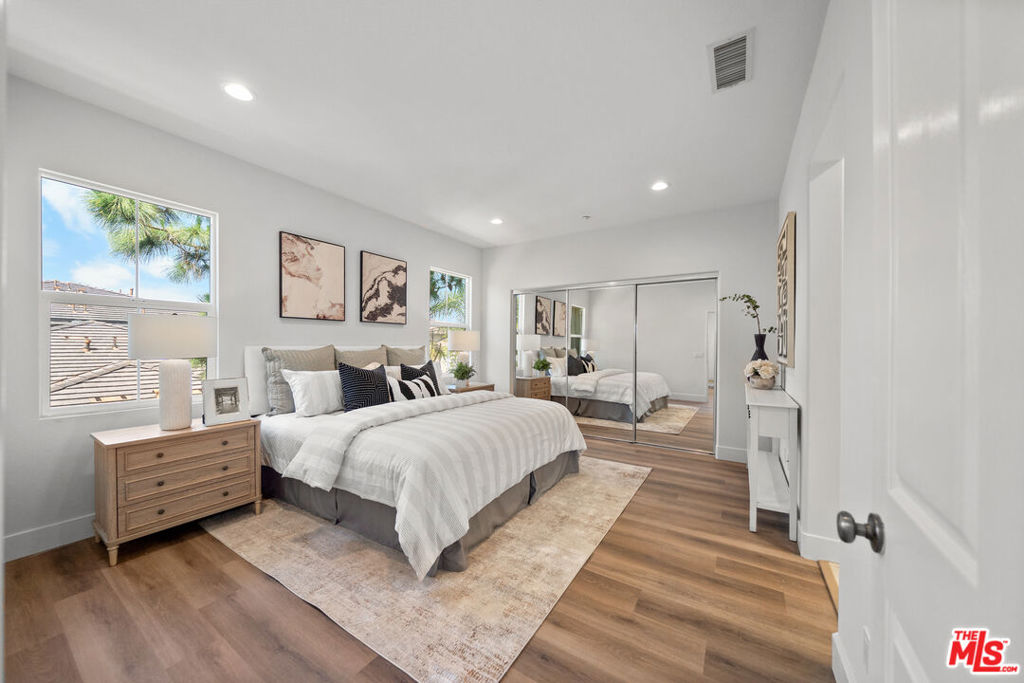 270 Lockford, Irvine CA 92602 - photo 12