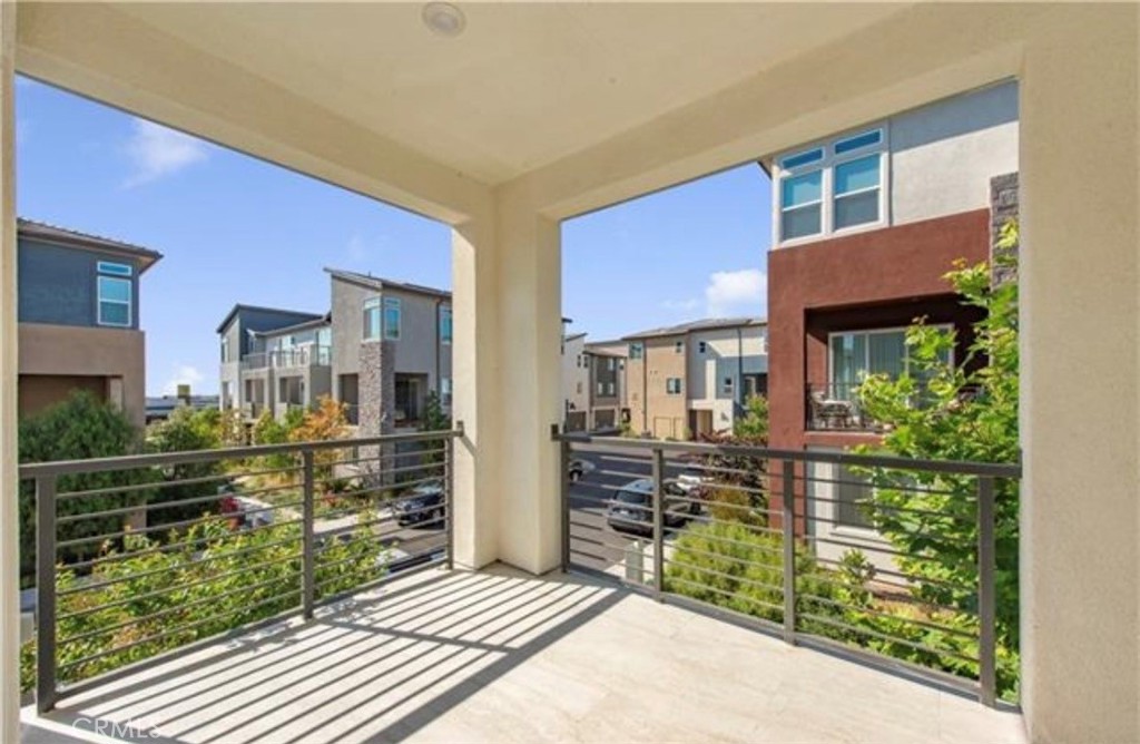 273 LYNX, Irvine CA 92618 - photo 3