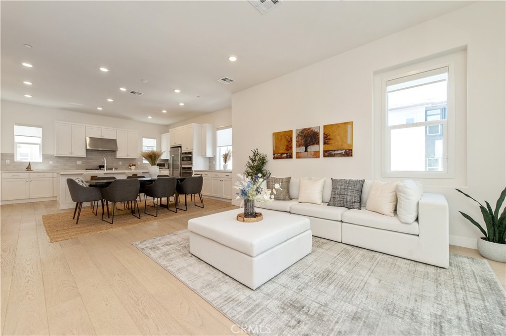 273 LYNX, Irvine CA 92618 - photo 11