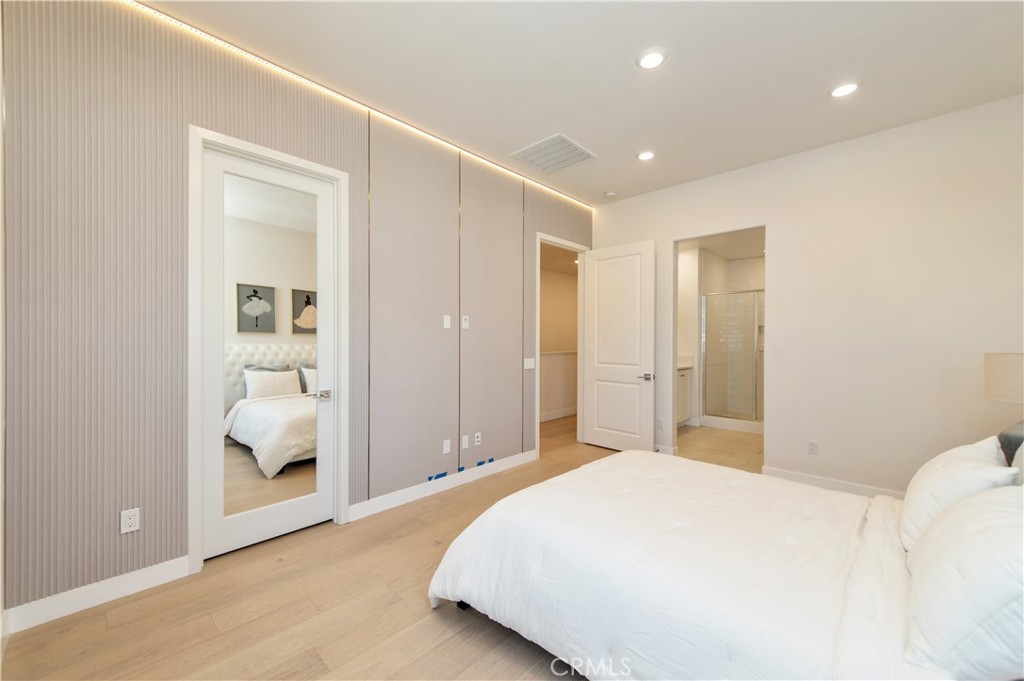 273 LYNX, Irvine CA 92618 - photo 29
