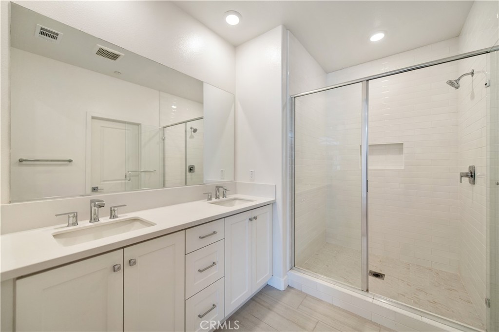 273 LYNX, Irvine CA 92618 - photo 30