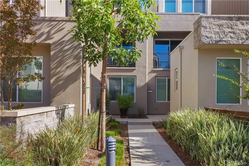 274 Novel, Irvine, CA 92618