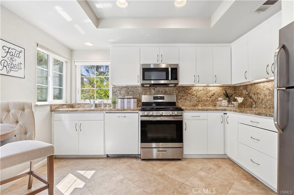 28 Jefferson, Irvine CA 92620 - photo 5