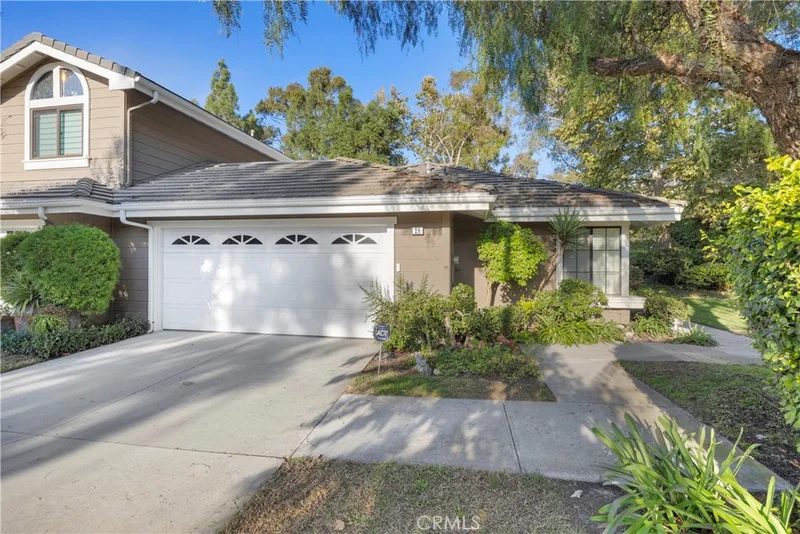 28 Morning Breeze 26, Irvine, CA 92603