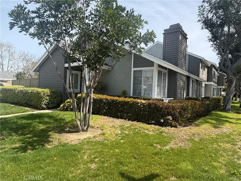 28 Timber Run 129, Irvine