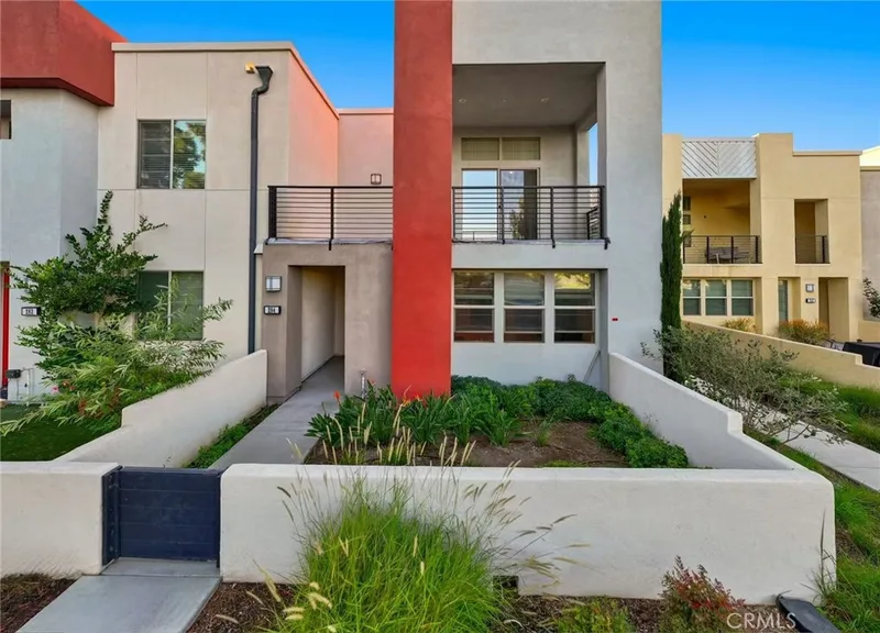 284 Harringay, Irvine, CA 92618