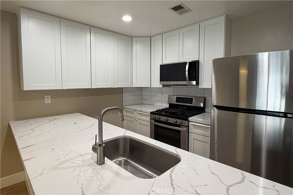 284 Tangelo, Irvine CA 92618 - photo 10