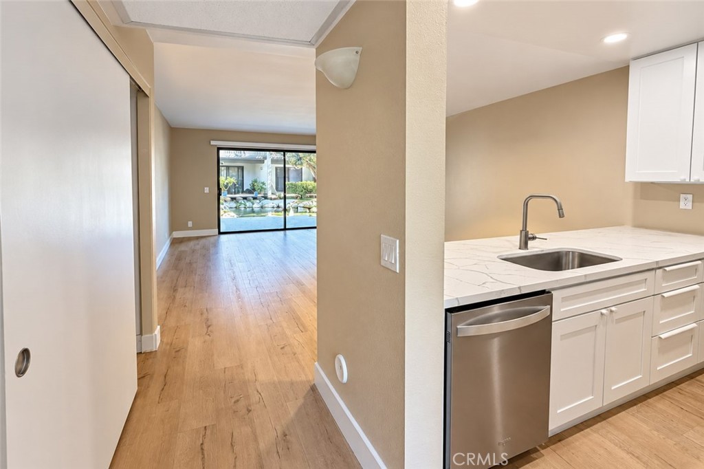 284 Tangelo, Irvine CA 92618 - photo 3