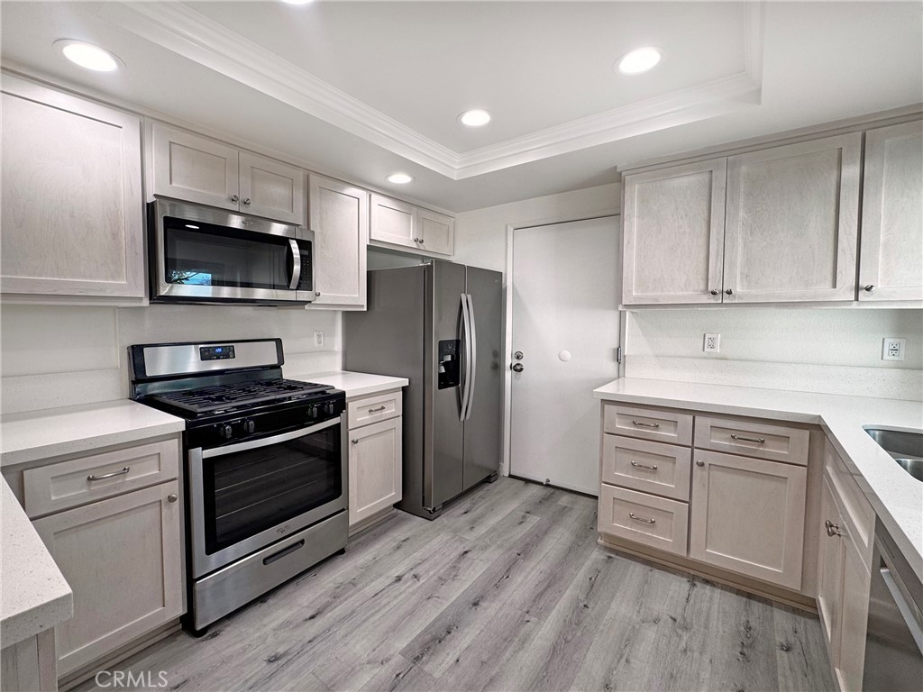 29 Acorn, Irvine CA 92604 - photo 1