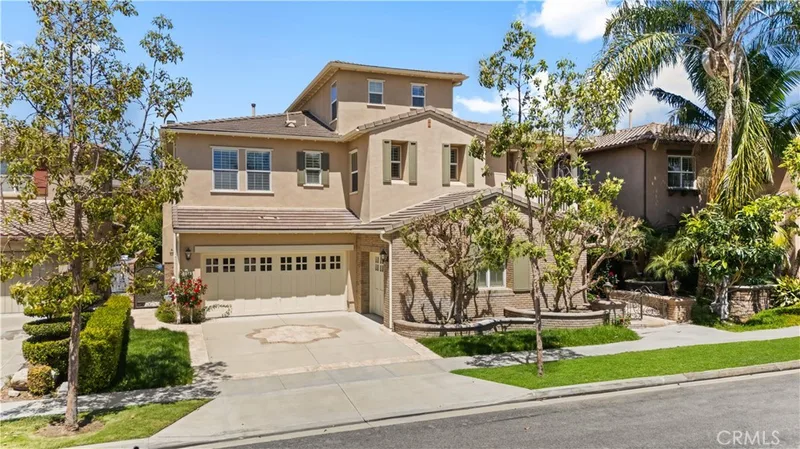 29 Antique Rose, Irvine