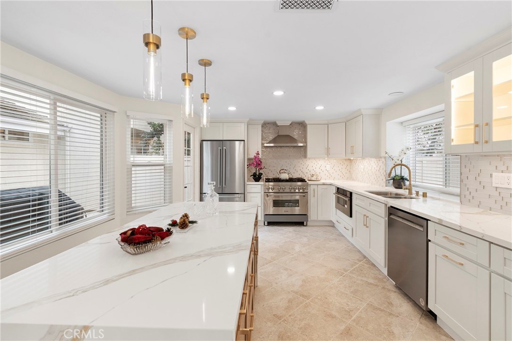 29 Cedarlake #53, Irvine CA 92614 - photo 1